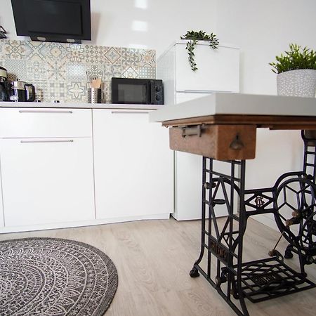 Lenastay I Nostalgieapartment I Innenstadt Kaiserslautern Bagian luar foto